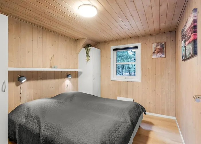 Verna - 800m From The Sea By Interhome